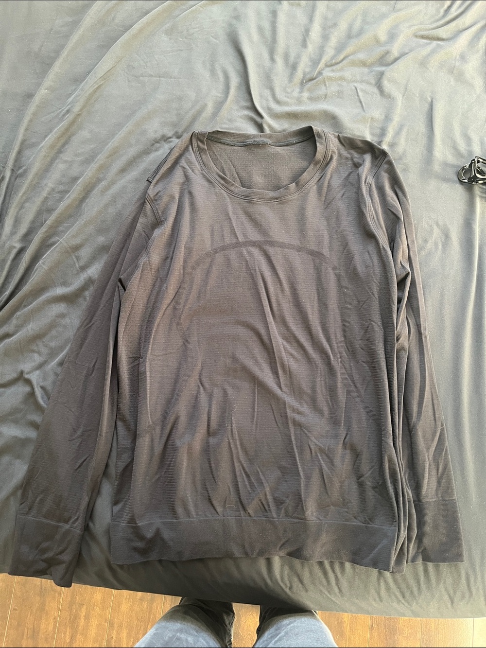 lululemon athletica Women's Long-Sleeve Crewneck in Black